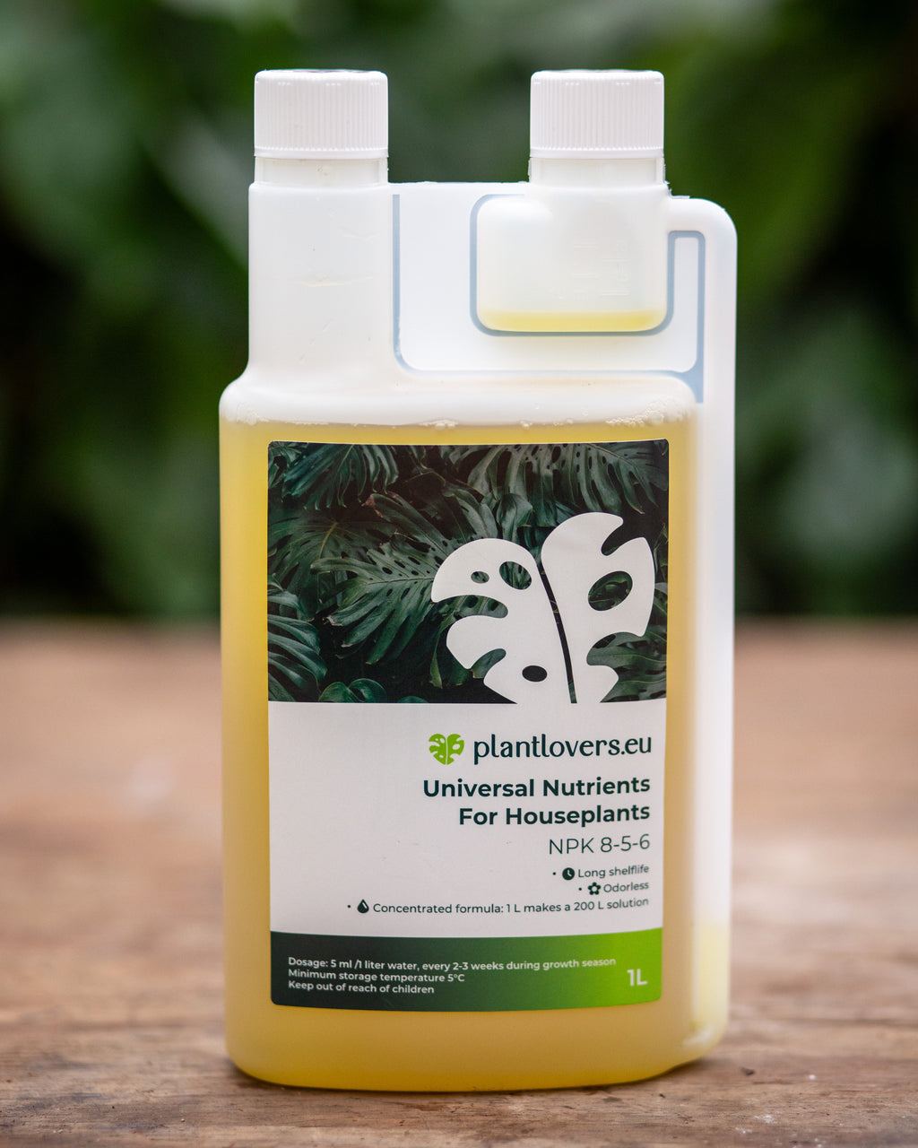 Any universal homeplants fertilizer